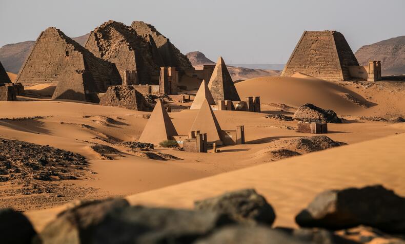Pyramiden von Meroë, Sudan