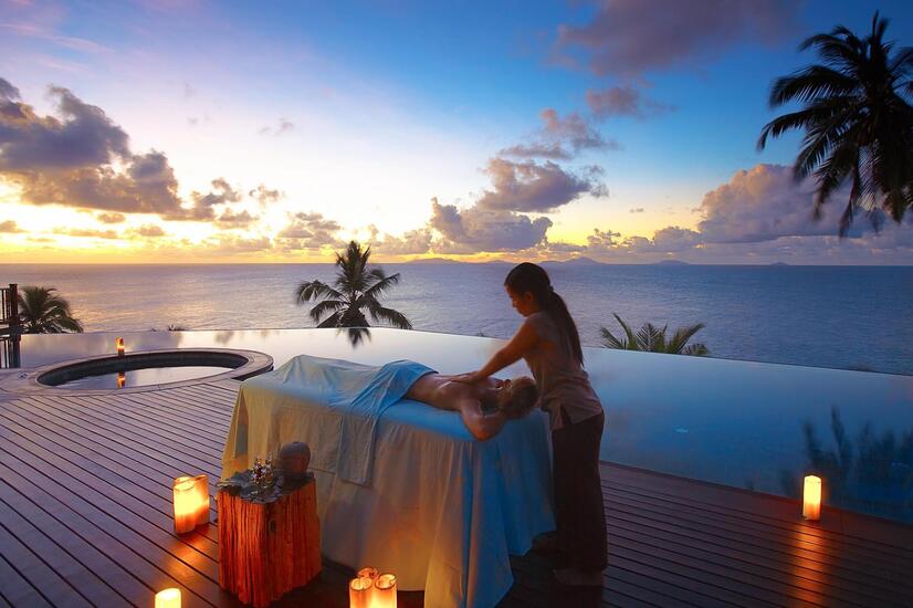 Im Rock Spa können Sie sich Ihre eigene Schönheitsbehandlung mit natürlichen Produkten der Insel zusammenstellen. fregate island seychellen rock spa