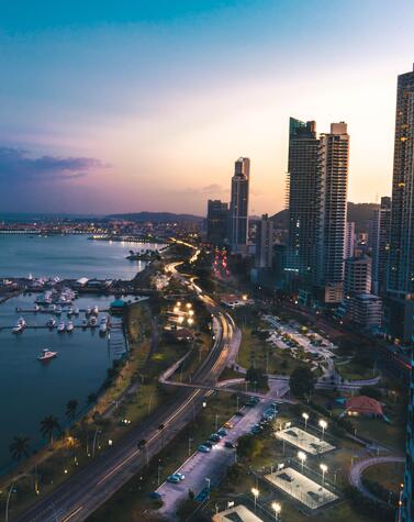 Panama fasziniert durch seine Kontraste zwischen der alten und der neuen Stadt. Foto: Miguel Bruna. Panama-Stadt Panama-Piraten