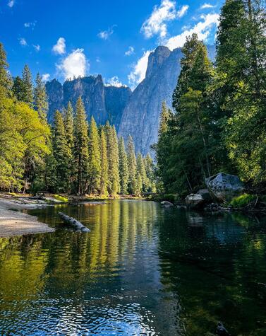 Natur pur im Yosemite-Nationalpark. yosemite nationalpark vereinigte staaten