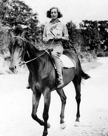 Beryl Markham war die erste weibliche Pferdetrainerin mit einer offiziellen Lizenz im britischen Kolonialland Kenia. Beryl Markham amazon