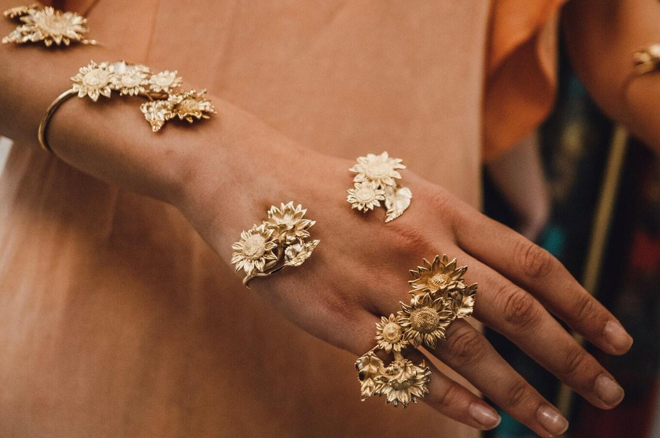 Suma Cruz Sonnenblumen-Schmuck