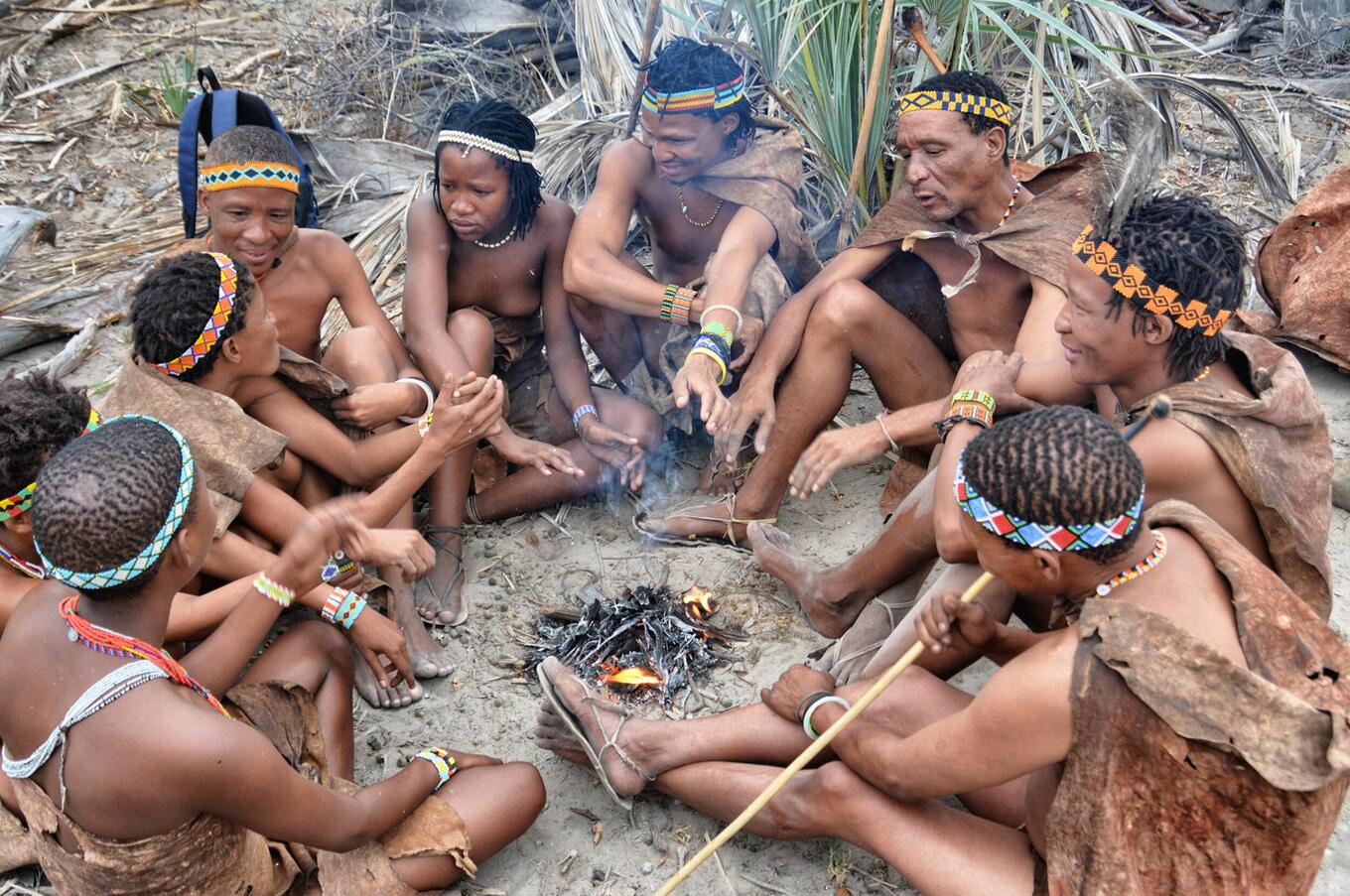 San-Buschmann-Gemeinschaft in der Kalahari-Wüste.  