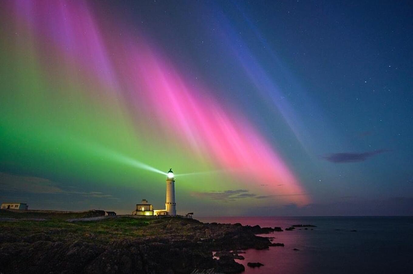 Aurora Borealis in einem 1815 erbauten Leuchtturm Foto: Mark Shannon