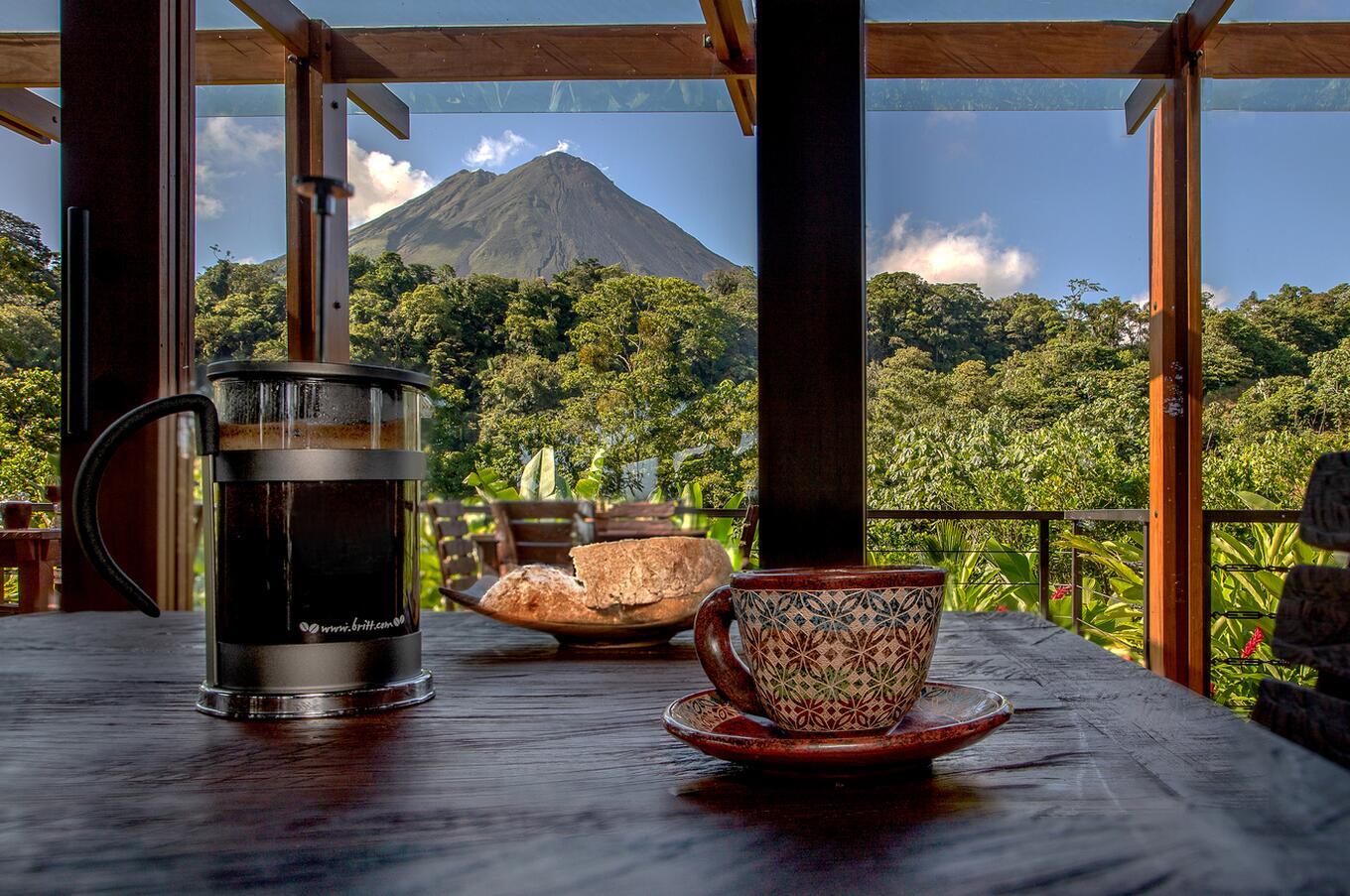 Amor Arenal, ein Café vor dem Vulkan Arenal. Arenal Liebe