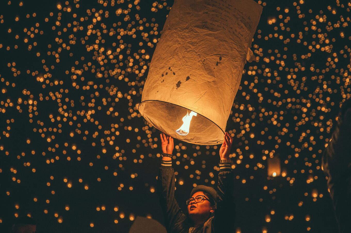 Thailand, Laternen. Foto von Austin Neill.