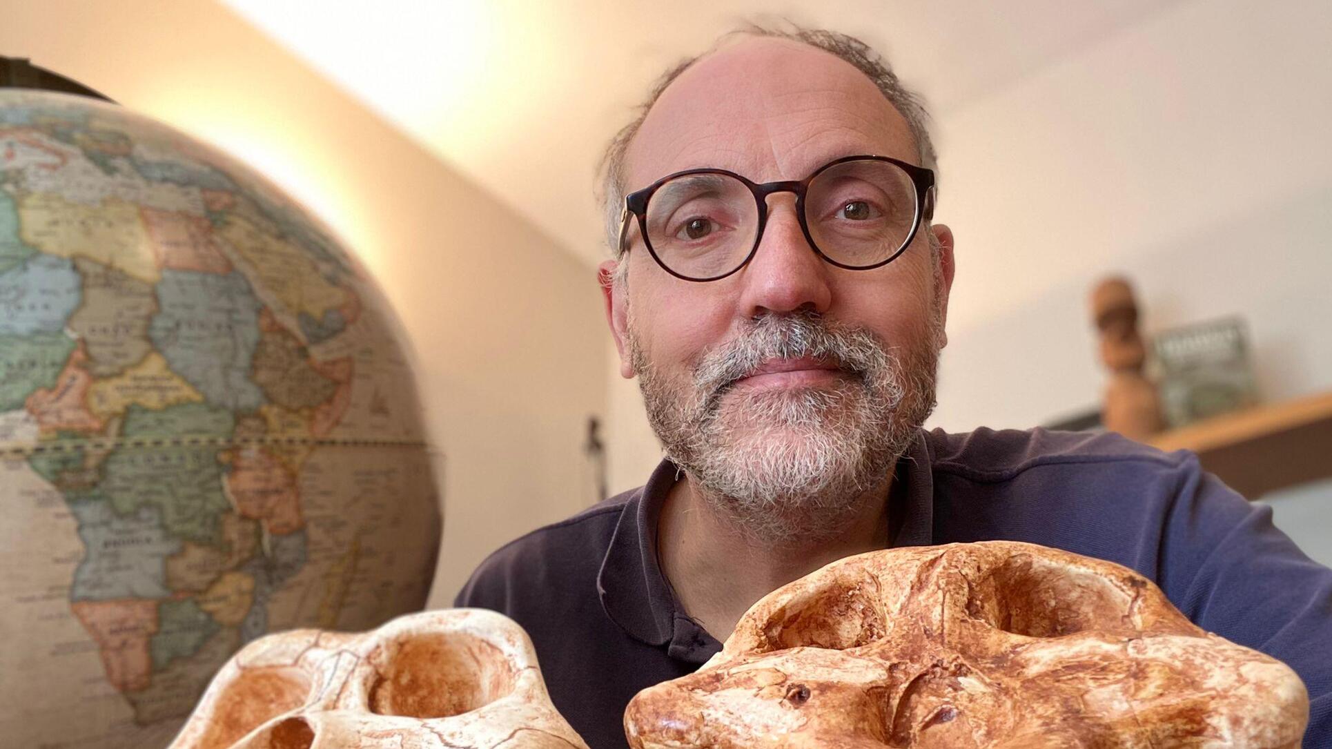 Jordi Serrallonga, Archäologe und Naturforscher